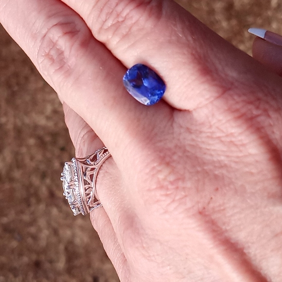 Tanzanite - Picture 5 of 8